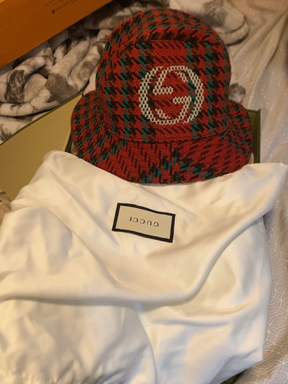 Gucci Red and Teal Patterned Knit Bucket Hat